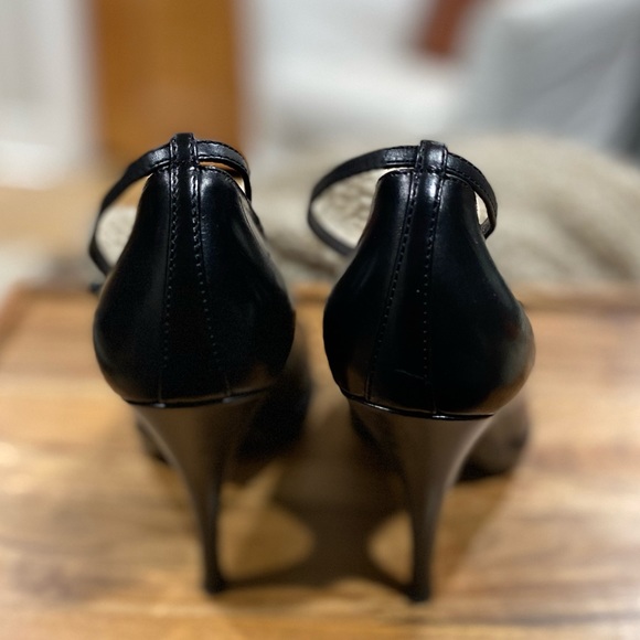 Prada Pre-Loved Ankle Strap Pointed Toe Vero Cuoio Black Shoes - Picture 5 of 16